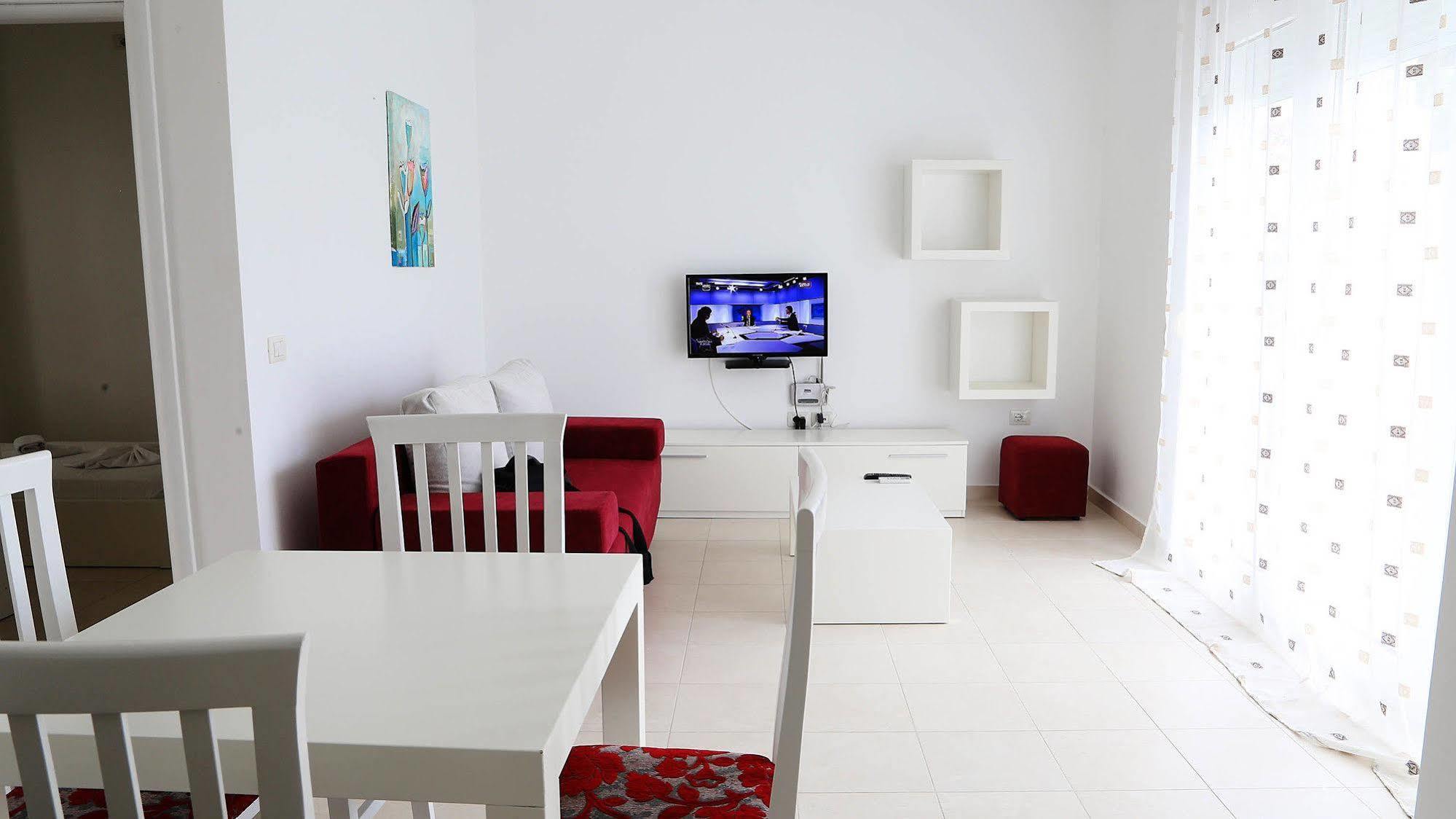 Bougainville Bay Apartments Σαράντα Εξωτερικό φωτογραφία